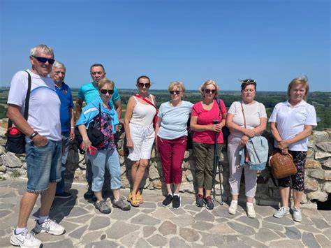 Seniori na výlete a spoločenskom podujatí
