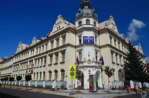 Portrét Bohumila Hrabala v Prahe