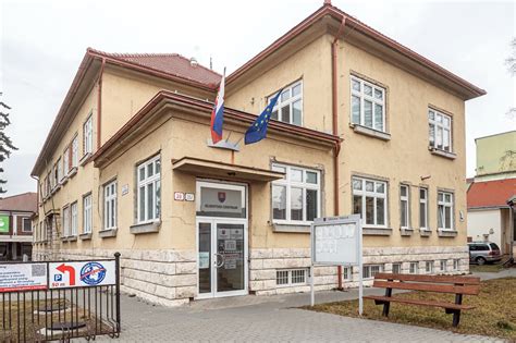 Budova úradu práce v Skalici